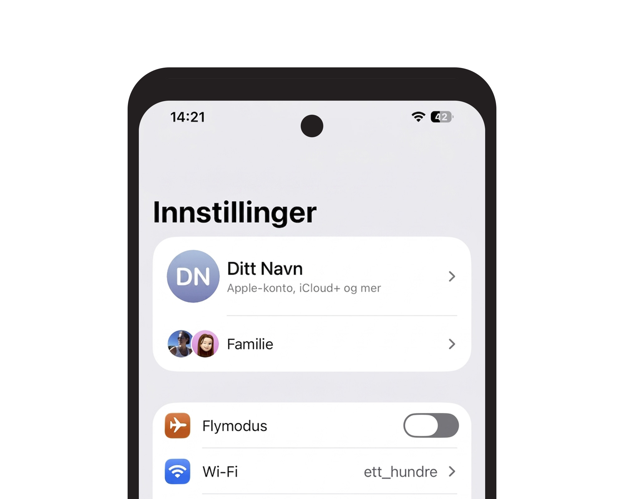 Mobilskjerm med iPhone-innstillinger. Øverst vises brukerens Apple-konto og valget «Familie».